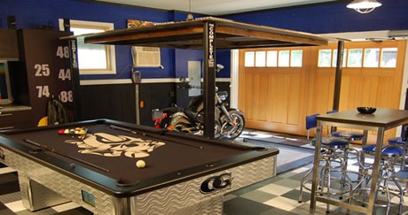 Garage cave pour homme motard