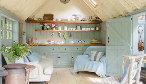 One color cabin