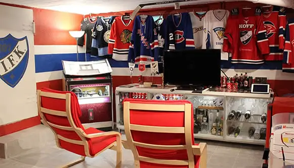 Man cave hockey bar on ice